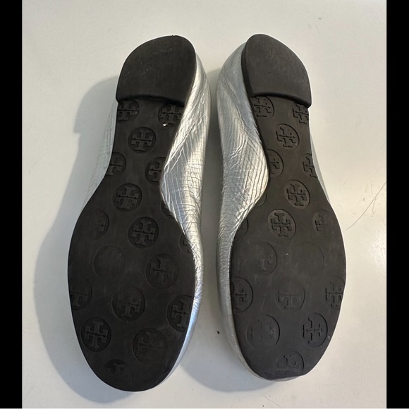 TORY BURCH Reva Flats Silver Slip On Shoes Designer 5.5 Workwear Casual Metallic - Picture 11 of 13